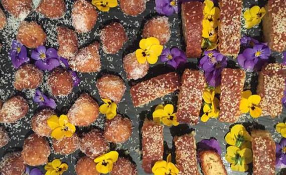 Ethnic Cook bietet einen speziellen Catering Service.