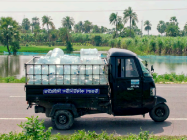 Mobile Wasserkioske versorgen Menschen mit sauberem Trinkwasser